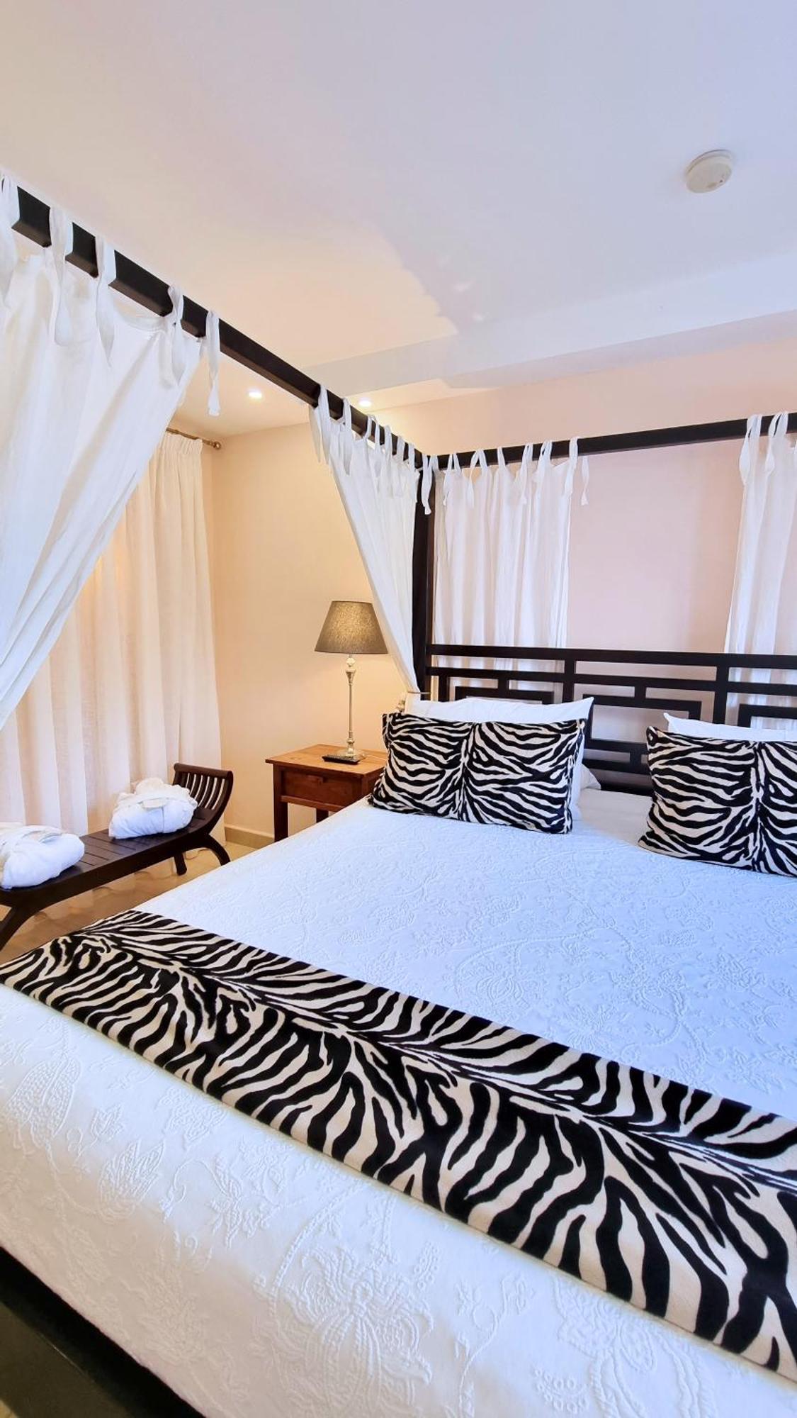 Evita Beach Suites Exclusivas Caleta de Sebo Exterior photo