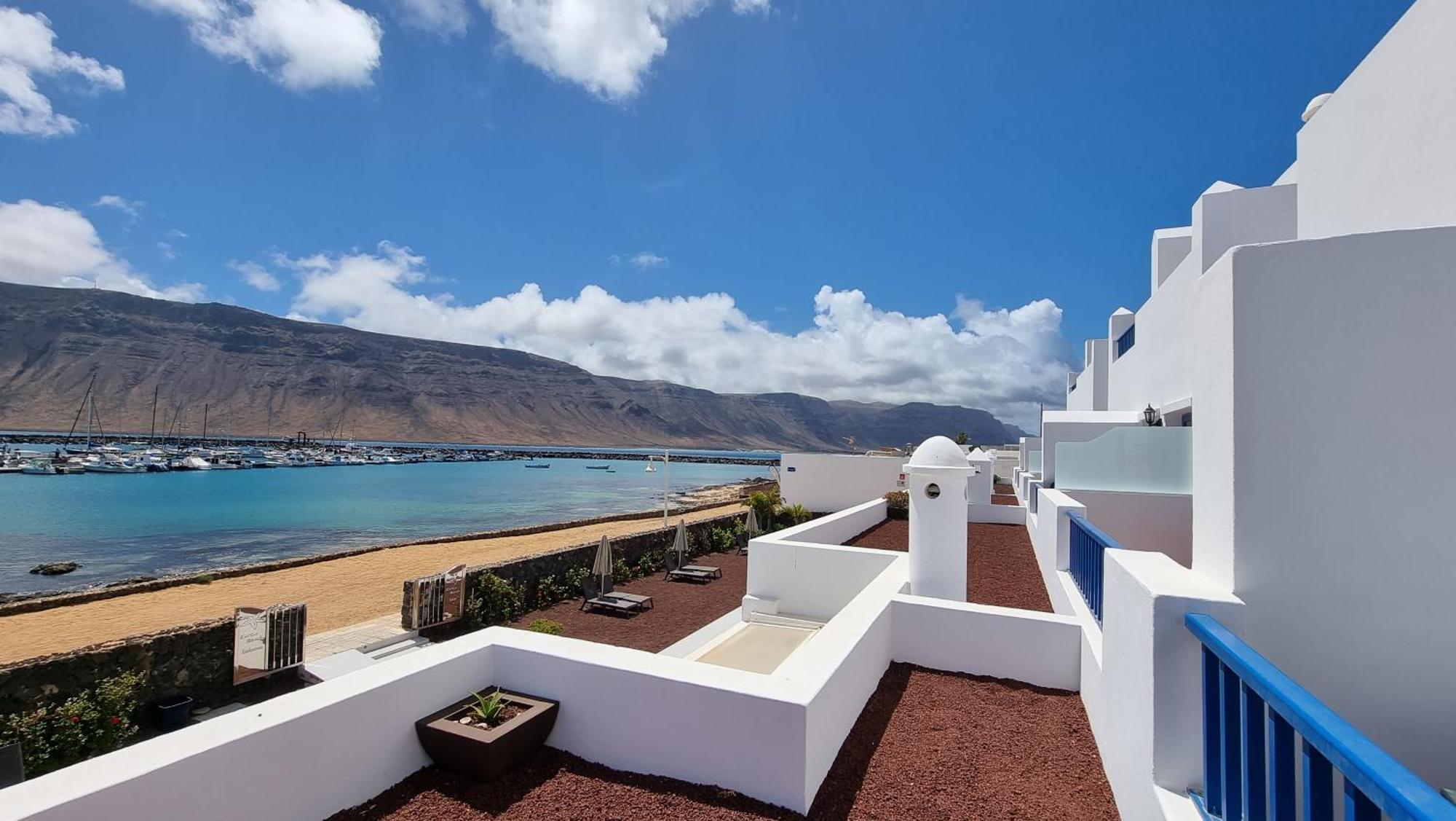 Evita Beach Suites Exclusivas Caleta de Sebo Exterior photo