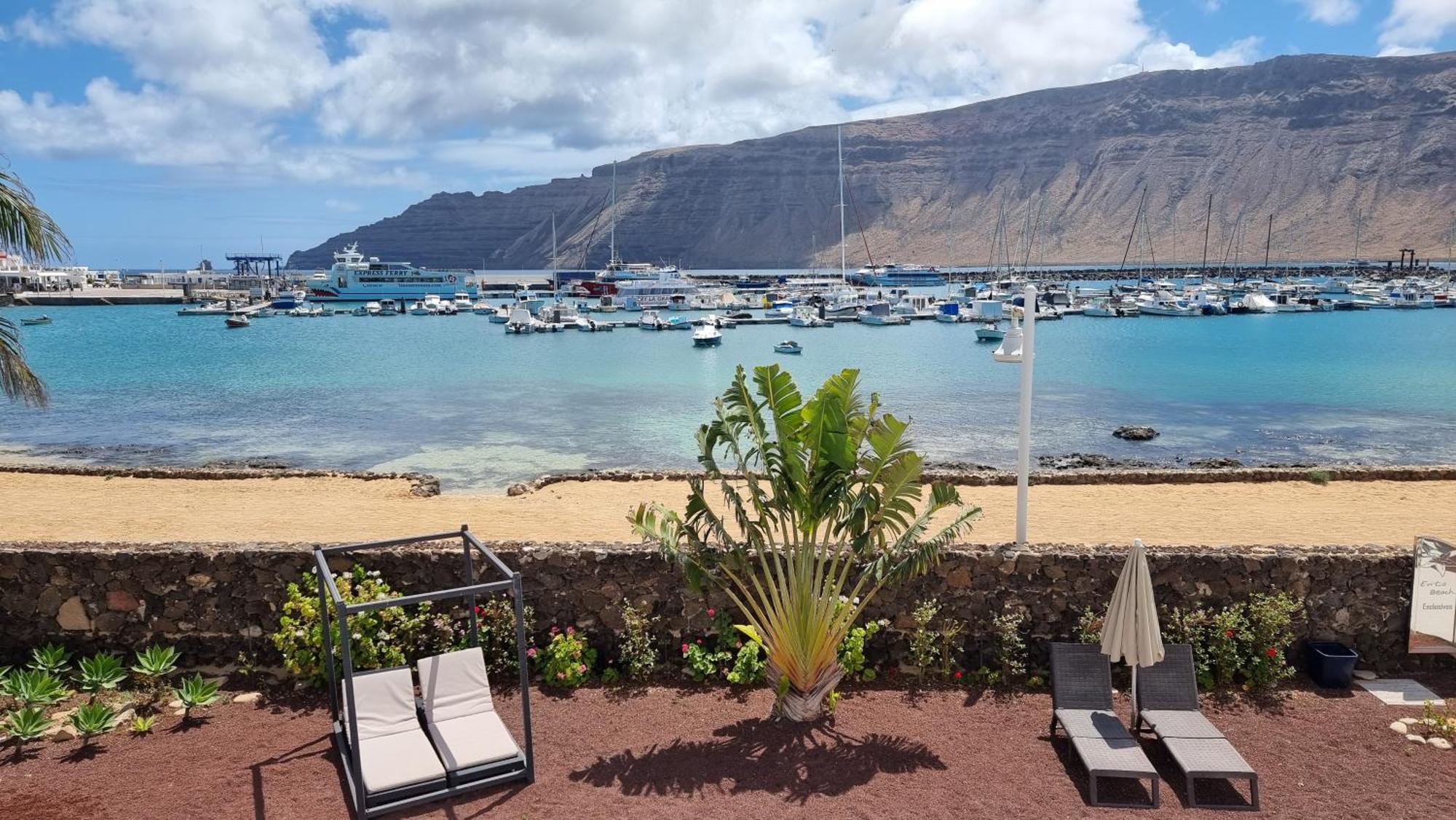 Evita Beach Suites Exclusivas Caleta de Sebo Exterior photo
